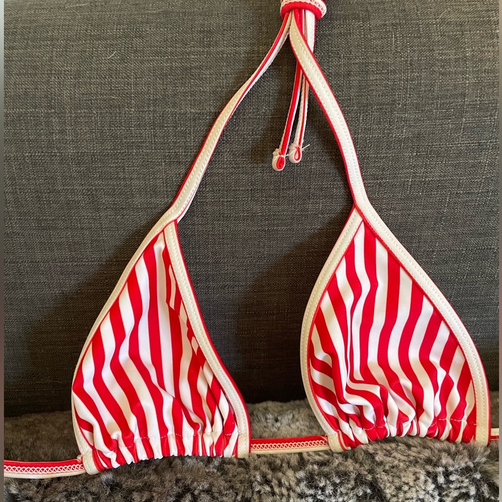 American Apparel Red and White Striped Triangle Bikini Top 🇺🇸